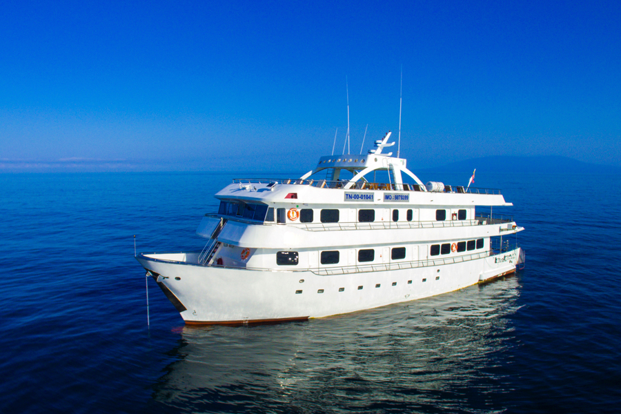 solaris-galapagos-islands-yacht