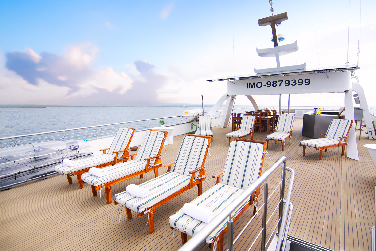 galapgos-solaris-yacht-oniriccruises-ecuador
