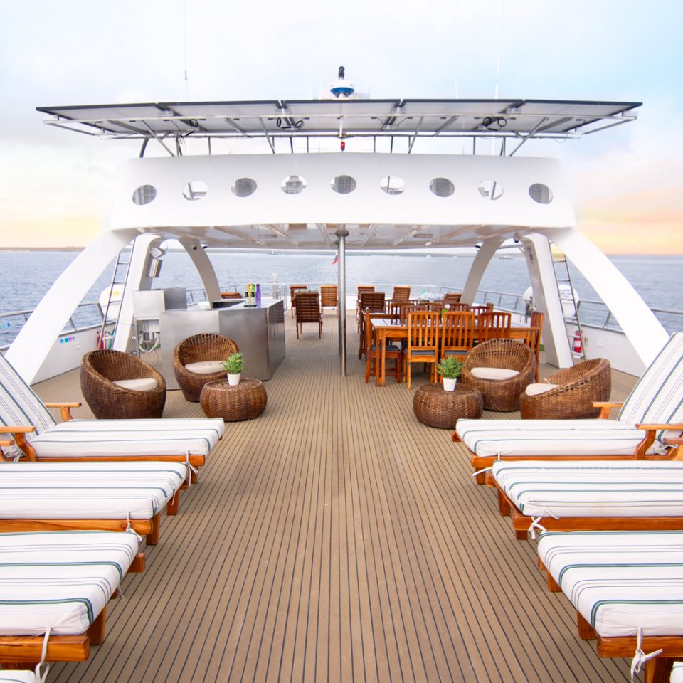 galapgos-solaris-yacht-oniriccruises-ecuador