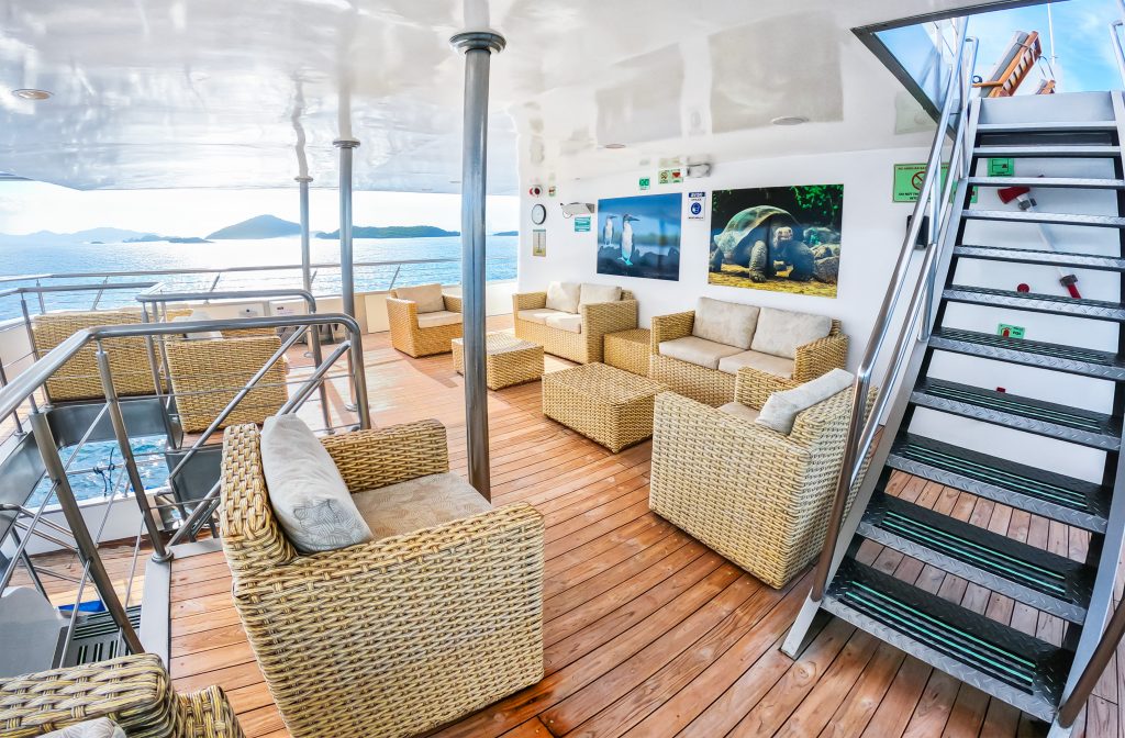 galapgos-solaris-yacht-oniriccruises-ecuador