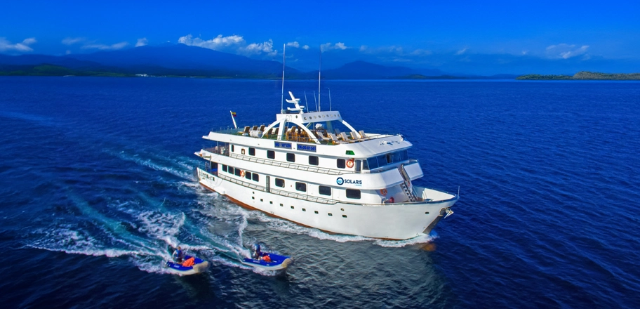 galapagos-solaris-exterior-design