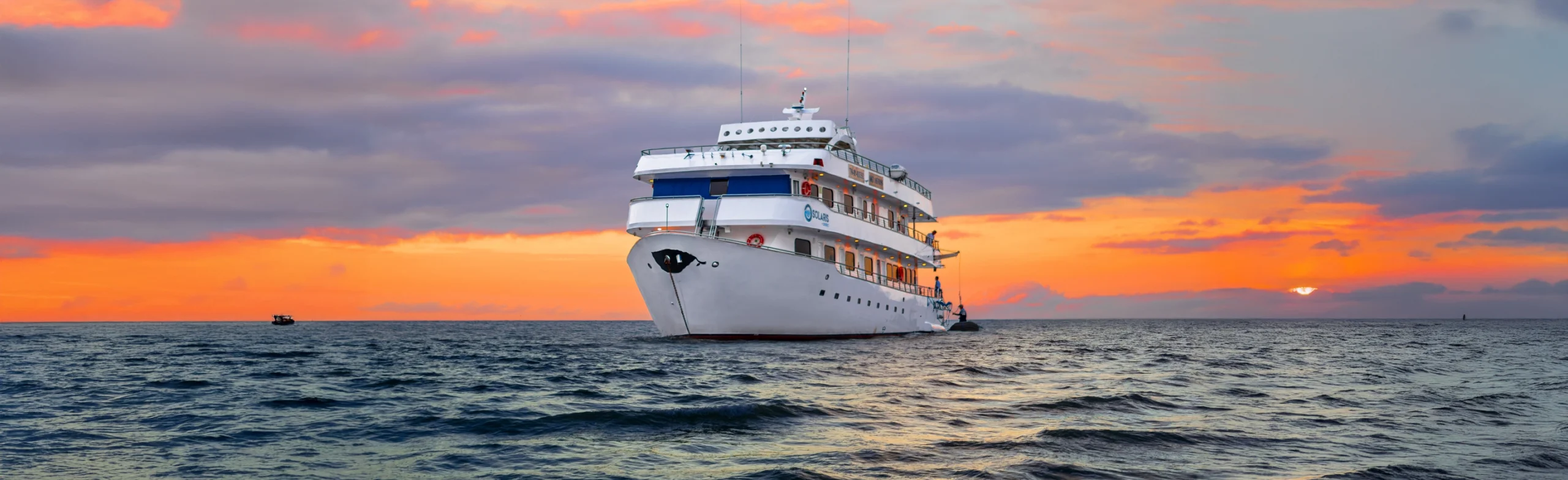 galapagos-solaris-yacht-premium-cruises